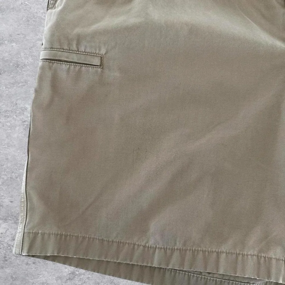 LL Bean Mens‎ Classic Fit Khaki Chino Shorts Tan Cotton Size 42